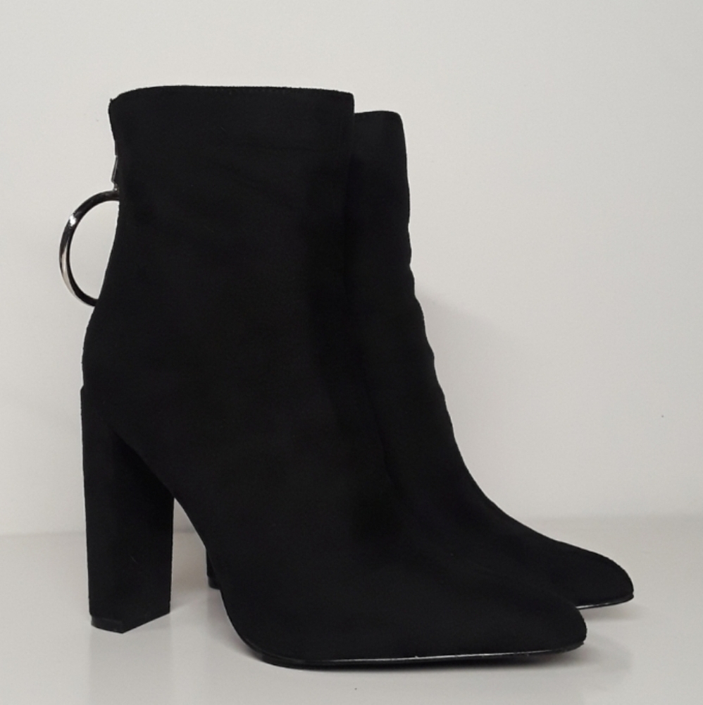 PUBLIC DESIRE Fleek Silver O Ring Zipper Black Faux Suede Ankle Boots 7 - Picture 2 of 13